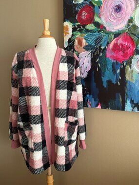 Emma's Expressions Pink Buffalo Plaid Oversized Sherpa Cardigan S